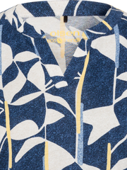 Olsen - Clara - Round Neck with Short V Slit 3/4 Sleeves in a Blue/White Print (11105021)