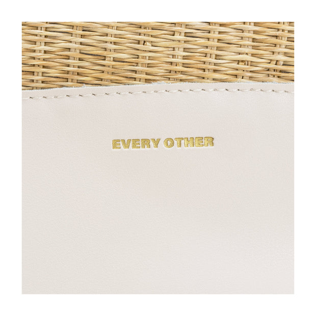 Every Other - Large Sized Straw Shoulder Bag with Pouch (12049)