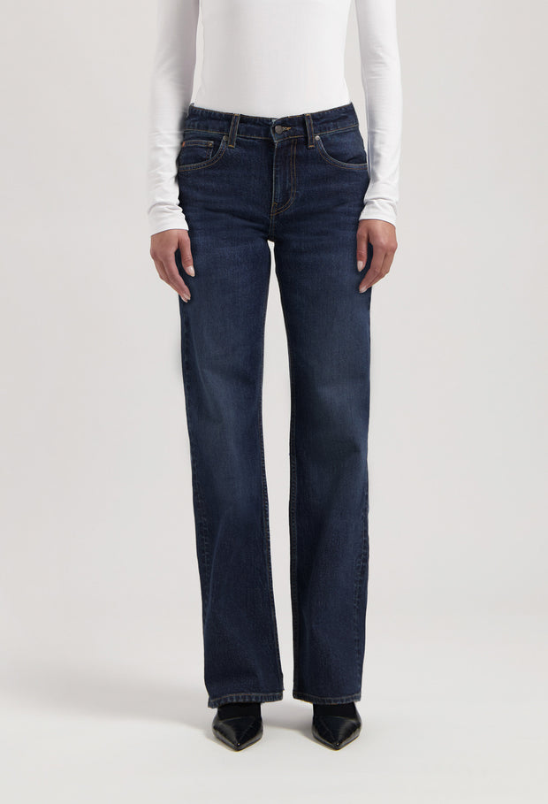 MUD Jeans - Carry - Mid Rise Straight Leg Jean -Faded Vintage