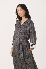 Part Two - SarisaPW 1/2 Sleeve Dress in Black Herringbone Print