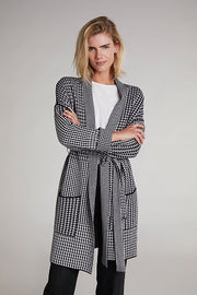 Oui -  Long Cotton Knit Cardigan in Black & White Dog-Tooth Print