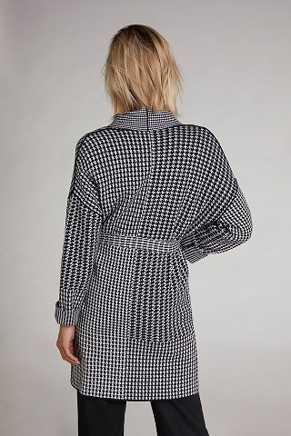 Oui -  Long Cotton Knit Cardigan in Black & White Dog-Tooth Print